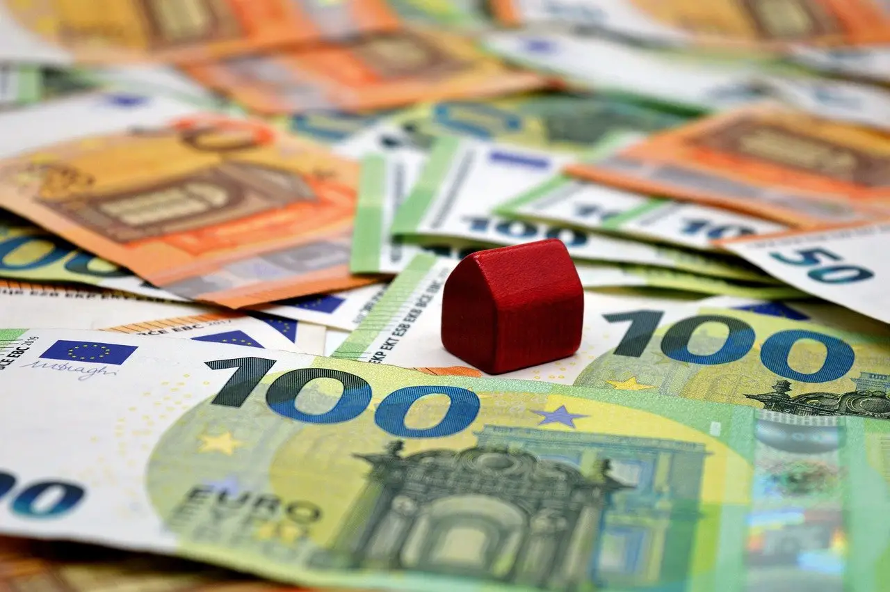 Gestione immobili: ecco la multa di 150€ dal 2026 per mancata dichiarazione Immagine selezionata