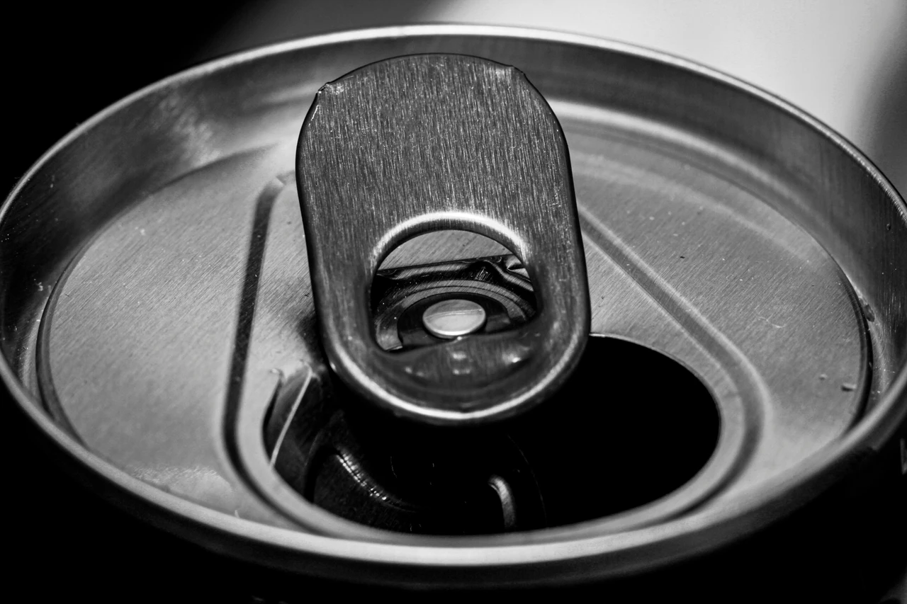 Ricicla 450.000 lattine e con i proventi acquista casa Immagine selezionata